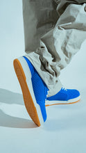 Load image into Gallery viewer, Junta 001 Blue Suede